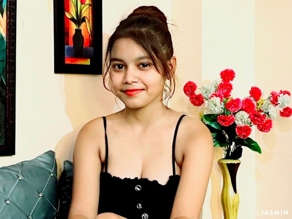 AdrianaReyez live profile photo