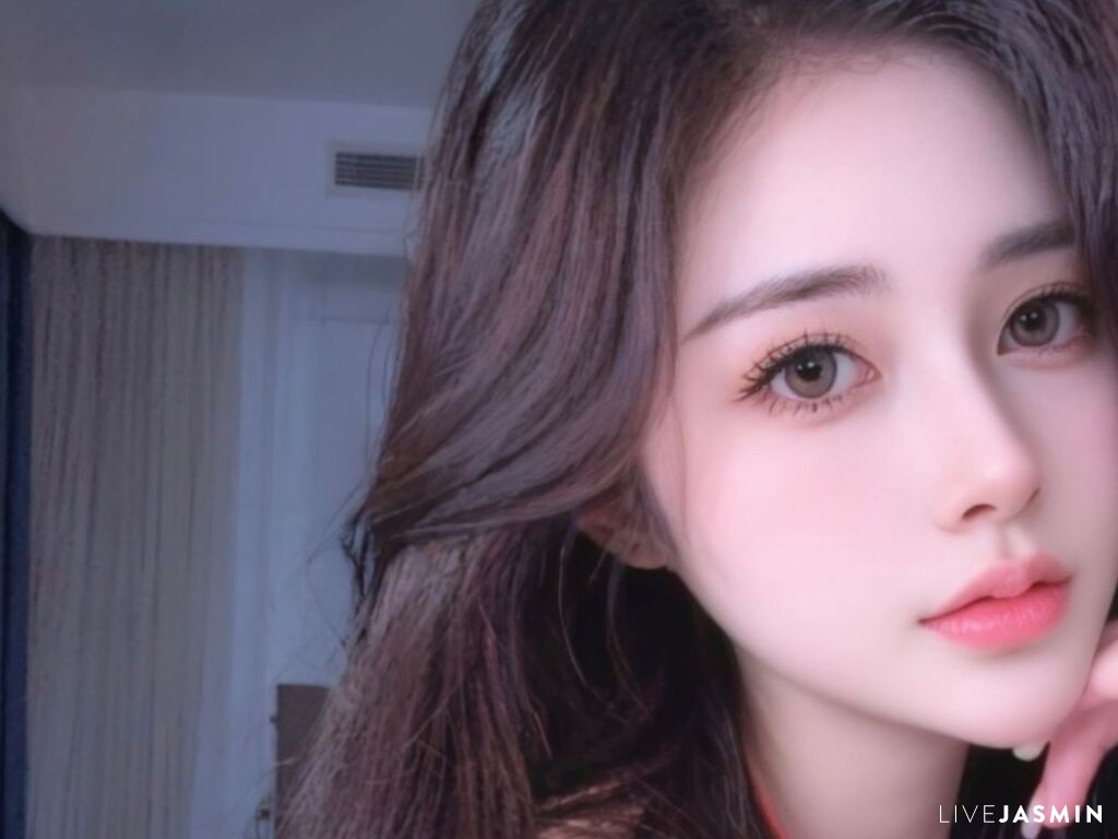 AgelaHui live profile