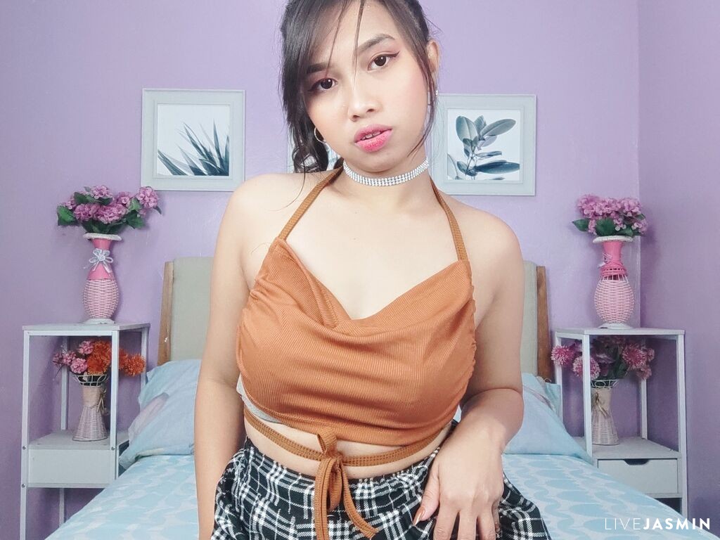 AickaChan live profile