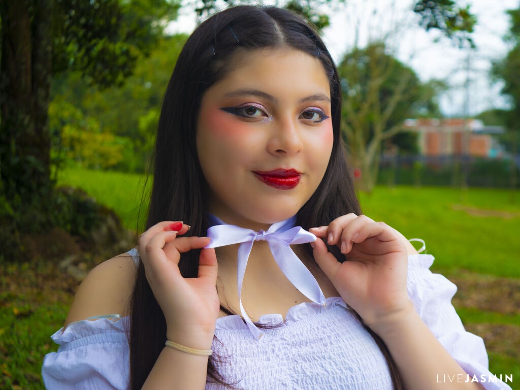 AnnaBeltrann live profile