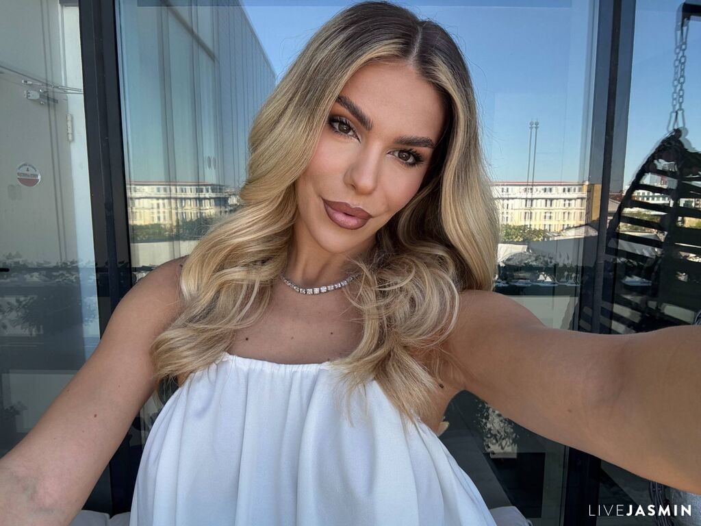 ChloeAmbre online now