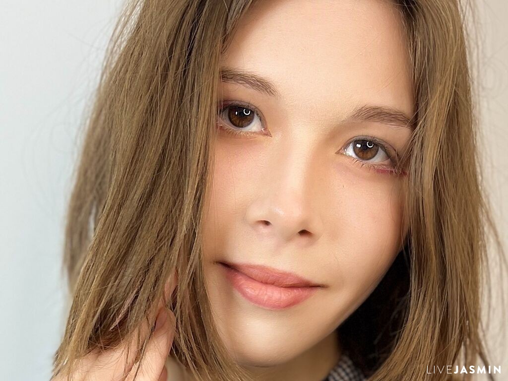 ChristinaHensley live profile