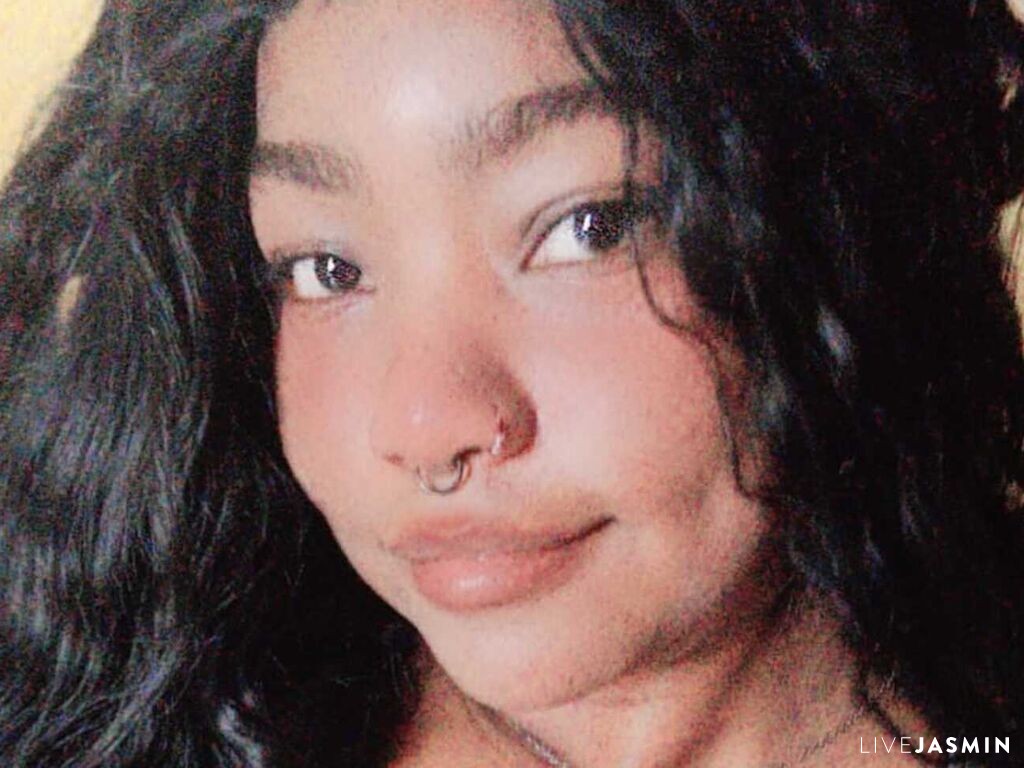 Featured live cam profile for DannaBurning