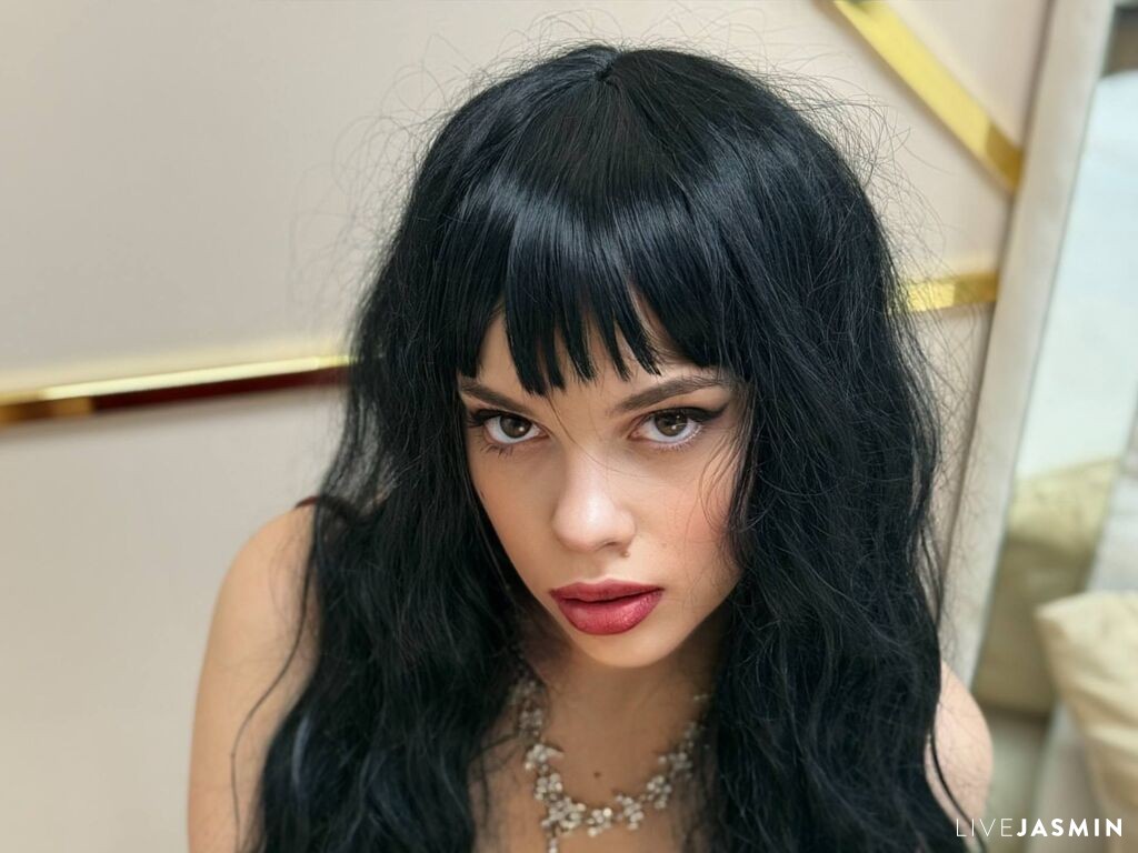 ErikaBradley live profile