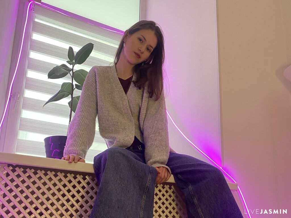 HilaryYonkers live profile