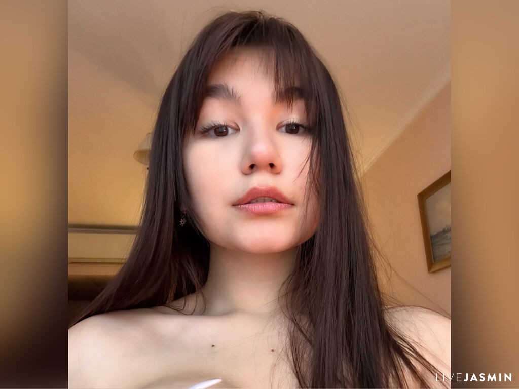 JuliaCutee live profile