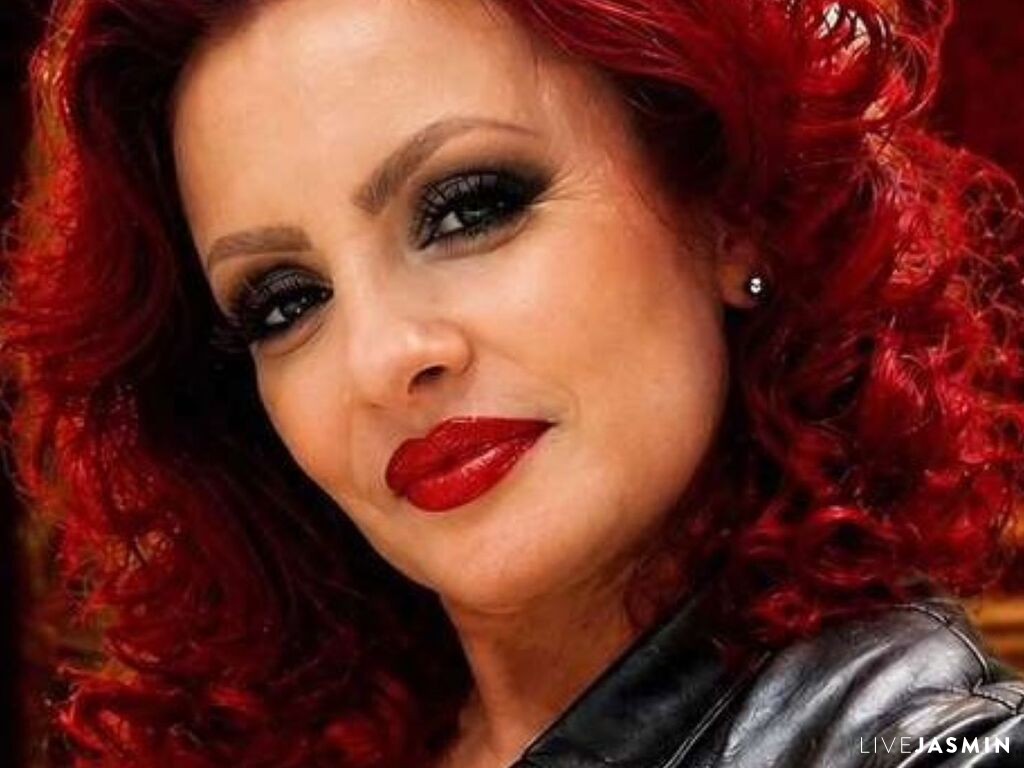 KariMolina free chat room profile image