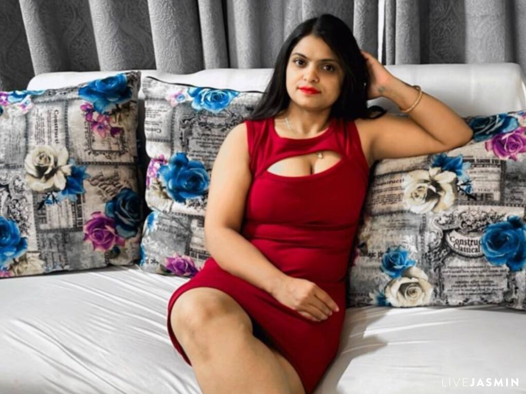 Featured live cam profile for KiaMiles