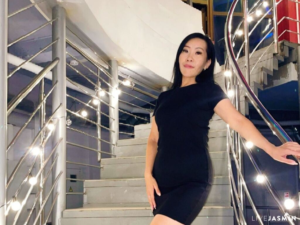 LiaPak live profile photo