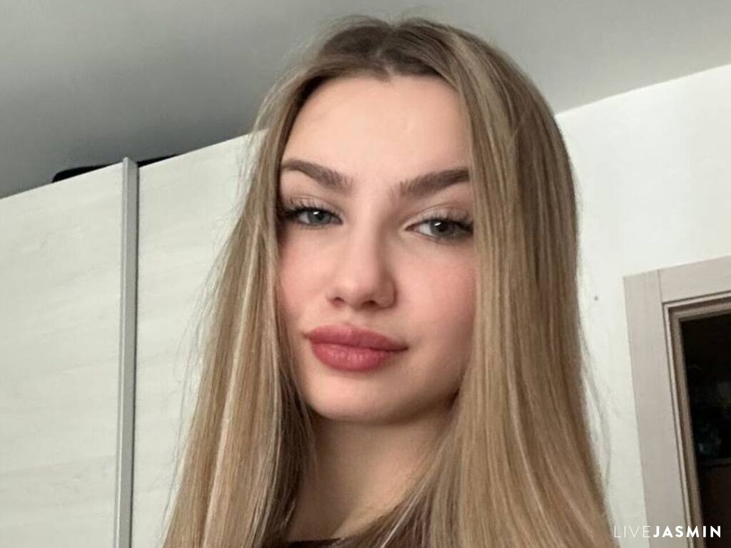 NicoleAllen live profile