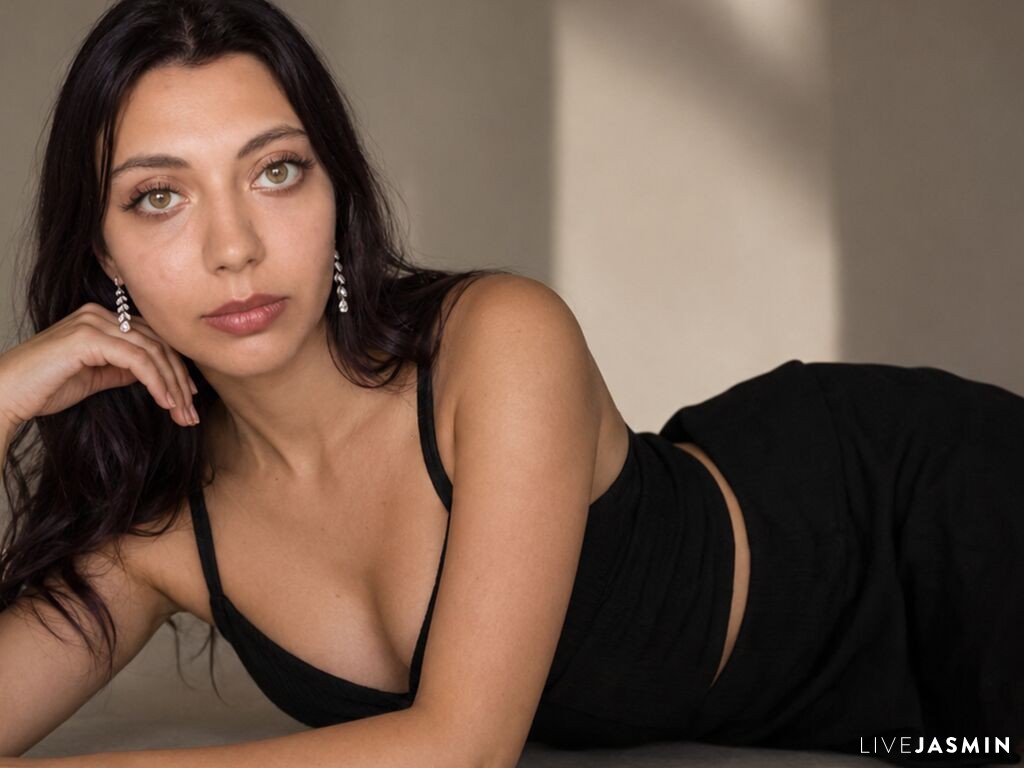 Featured live cam profile for PortiaEstrem