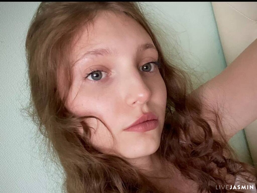 SallyBekius live profile