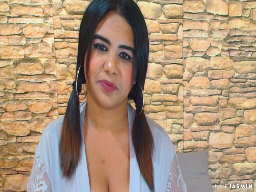 Featured live cam profile for SarahClaus