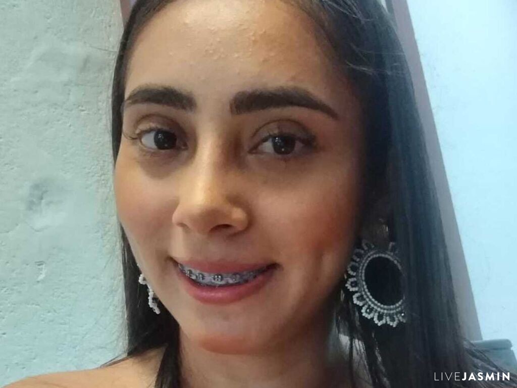 ScarlettJohson live profile