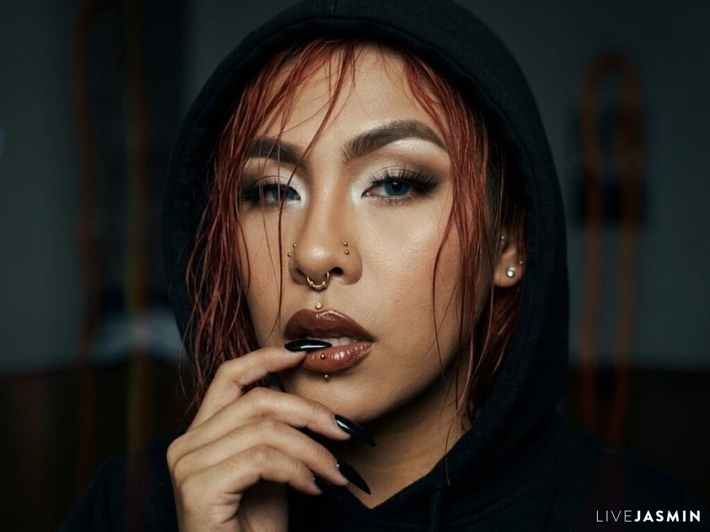 SharomCastle live profile photo
