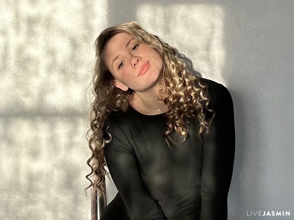 StefanyKovalski live profile photo