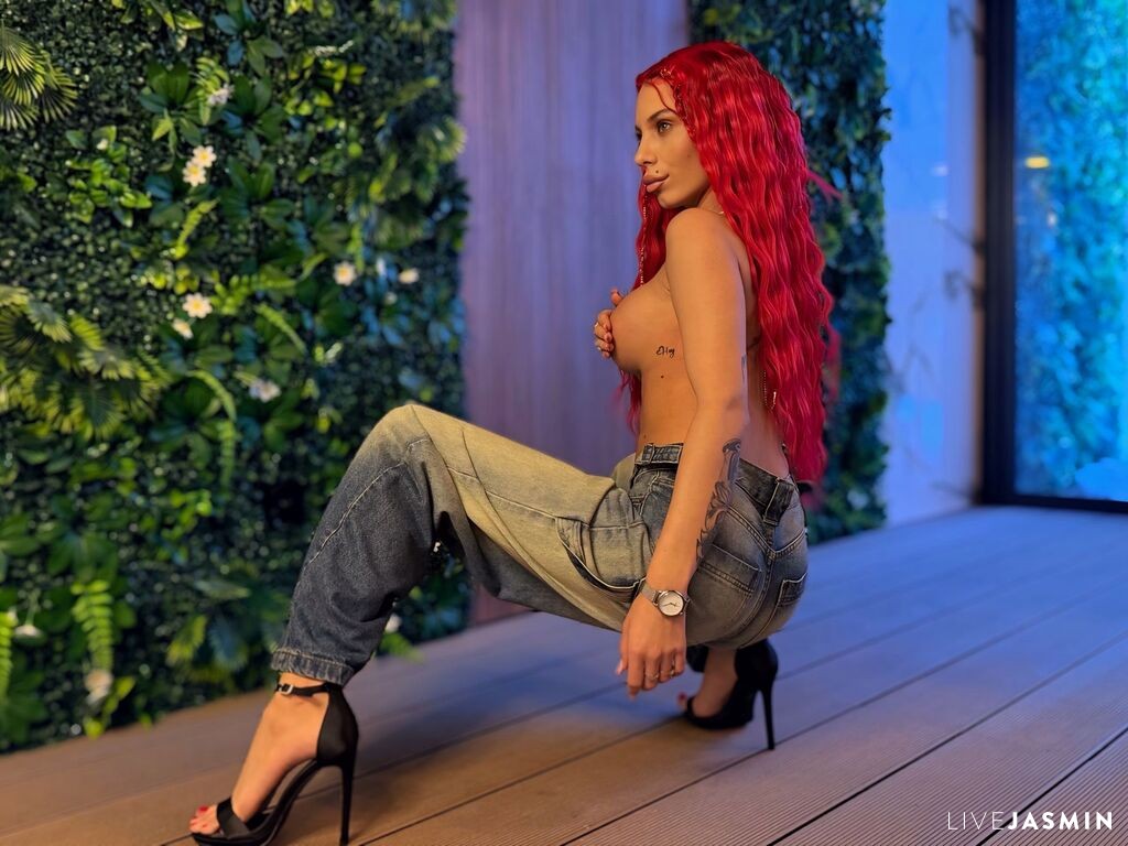 SunnyBlair live profile