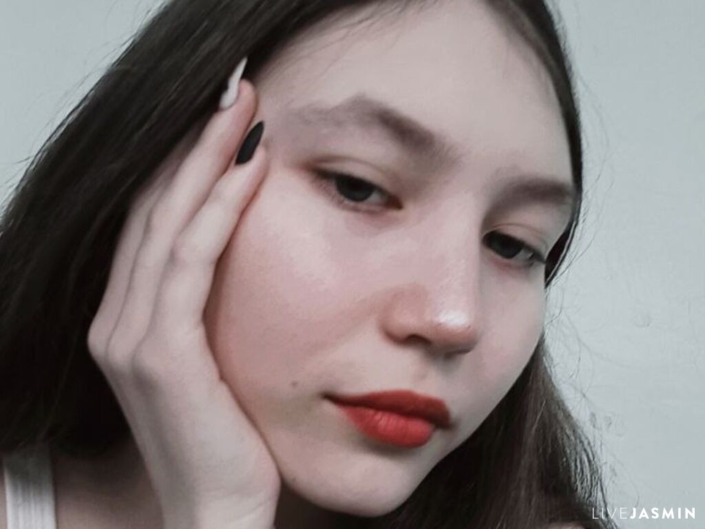 ThoraMonzon live profile